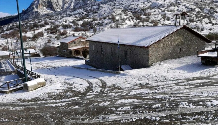 Βιολέτα του Γράμμου: Η ατρόμητη κτηνοτρόφος που έχει έρθει αντιμέτωπη με αρκούδες και λύκους - «Εδώ είναι η ζωή μου»