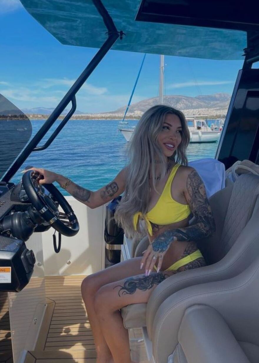 Ολυμπιακός - «Πασαρέλα» στο ΣΕΦ: Οι σύντροφοι των Πετρούσεφ, Μήτρου Λονγκ, Γουόκαπ και ΜακΚίσικ στρέφουν τα βλέμματα στις εξέδρες