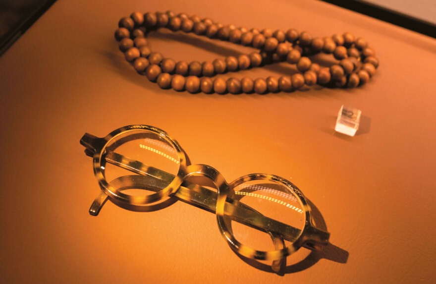 Το Αρχείο Καβάφη βρήκε την... Ιθάκη του στην Πλάκα