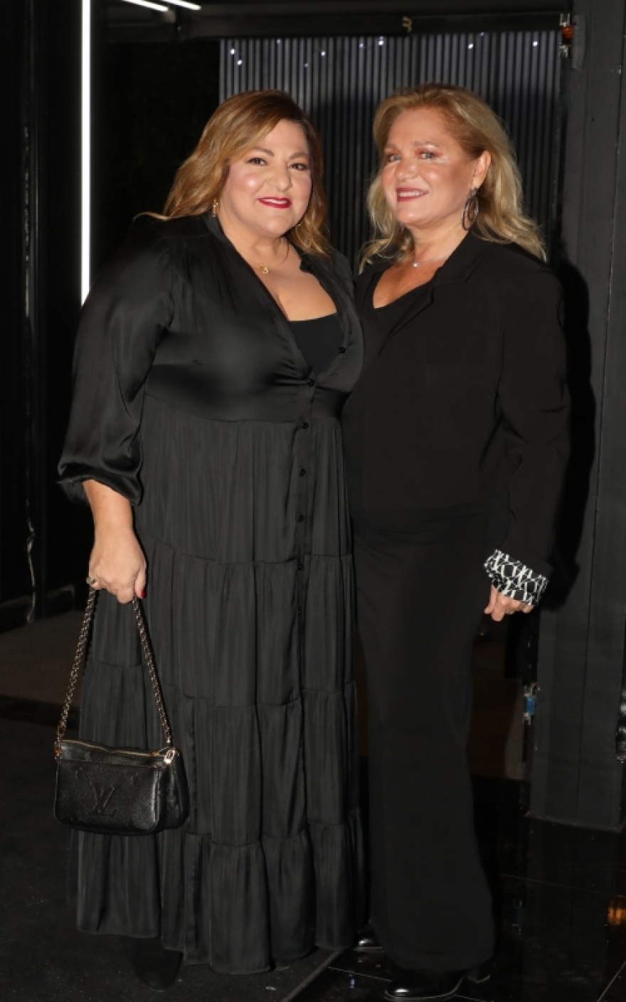 Δανάη Μπάρκα: Με τη Βίκυ Σταυροπούλου και τη Μαρία Καβογιάννη στα μπουζούκια - Δείτε φωτογραφίες