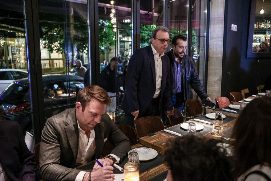 ΣΥΡΙΖΑ: Δείπνο Κασσελάκη στους βουλευτές μετά την Πολιτική Γραμματεία - Δείτε βίντεο και φωτογραφίες