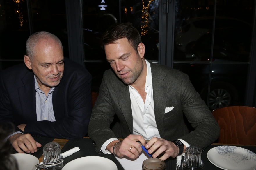 ΣΥΡΙΖΑ: Δείπνο Κασσελάκη στους βουλευτές μετά την Πολιτική Γραμματεία - Δείτε βίντεο και φωτογραφίες