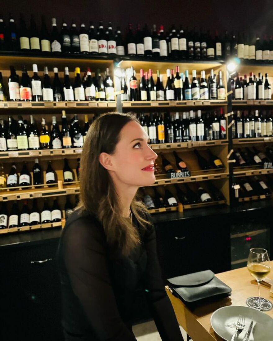 Η Σάνα Μαρίν μοιράζεται στο Instagram ξέγνοιαστες και... σέξι στιγμές από πρόσφατα ταξίδια της