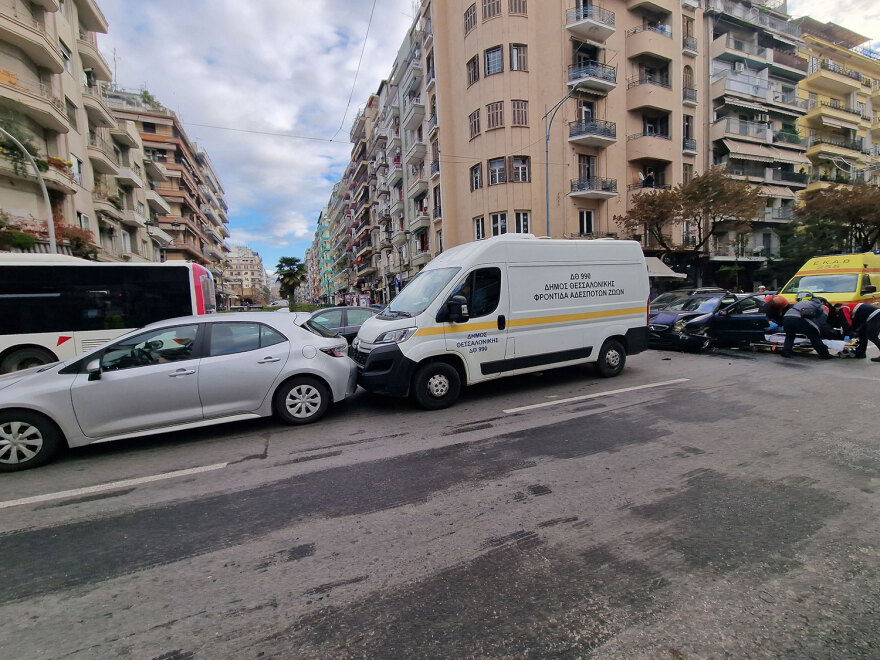 Ανακοπή καρδιάς στο τιμόνι υπέστη ο οδηγός που προκάλεσε την καραμπόλα στη Θεσσαλονίκη