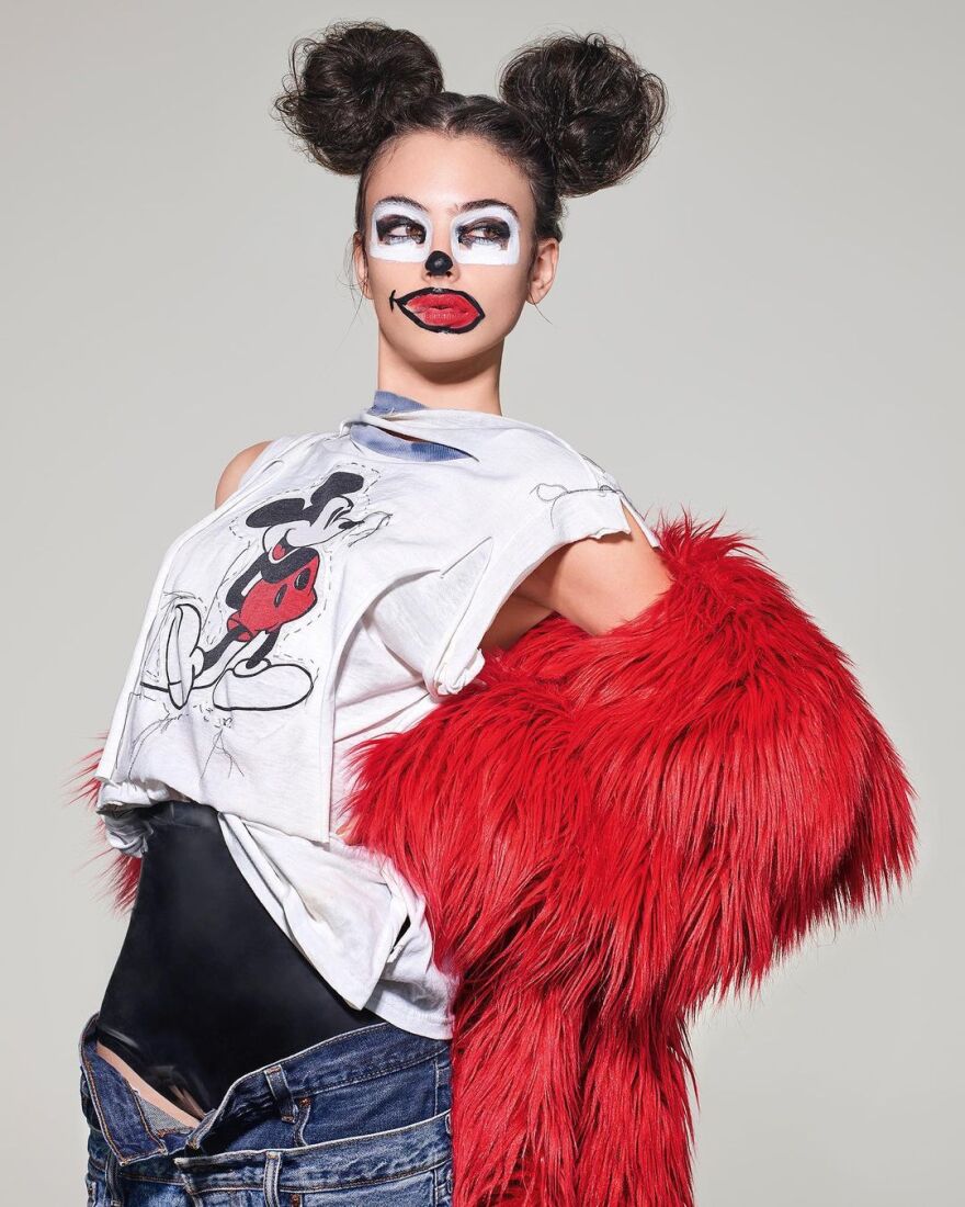 Ντέβα Κασέλ: Η 19χρονη κόρη της Μόνικα Μπελούτσι και του Βενσάν Κασέλ ποζάρει για περιοδικό