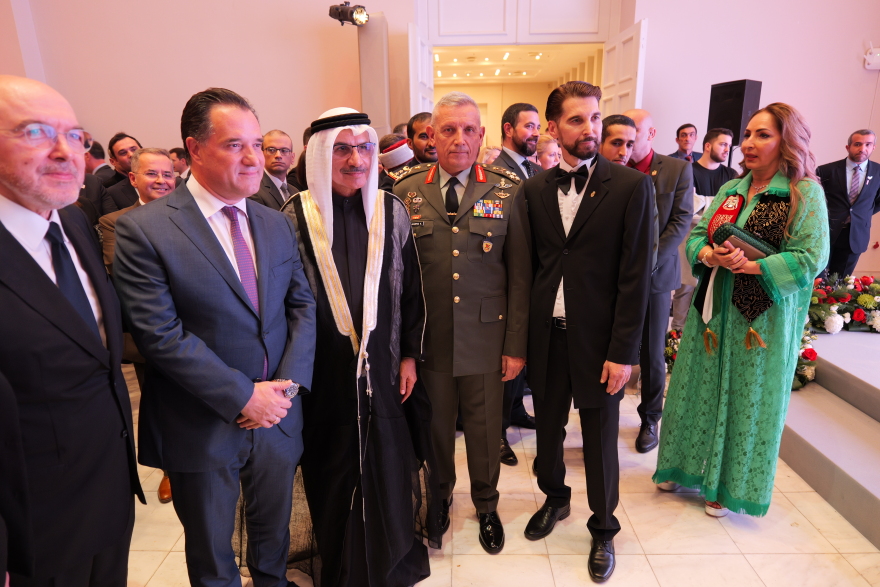 Ο Νίκος Φλώρος τιμήθηκε από τα Ηνωμένα Αραβικά Εμιράτα