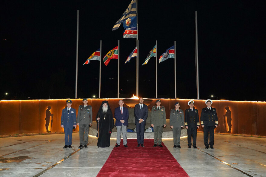 Μνημείο των Αθανάτων του Έθνους: Πώς έγινε η συλλογή των ονομάτων των 121.692 πεσόντων (βίντεο & φωτογραφίες)