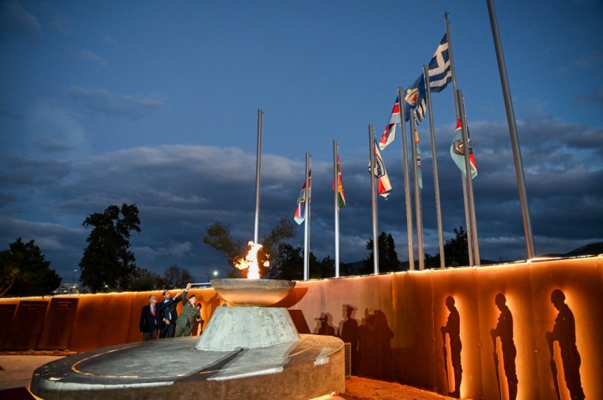 Μνημείο των Αθανάτων του Έθνους: Πώς έγινε η συλλογή των ονομάτων των 121.692 πεσόντων (βίντεο & φωτογραφίες)