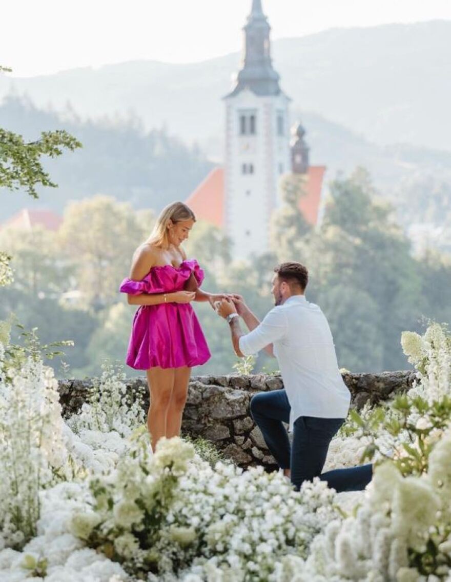 Από το Ντάλας στο Λος Άντζελες για χάρη του Λούκα - Η εντυπωσιακή σύντροφος του Ντόντσιτς που τον στηρίζει σε κάθε του βήμα