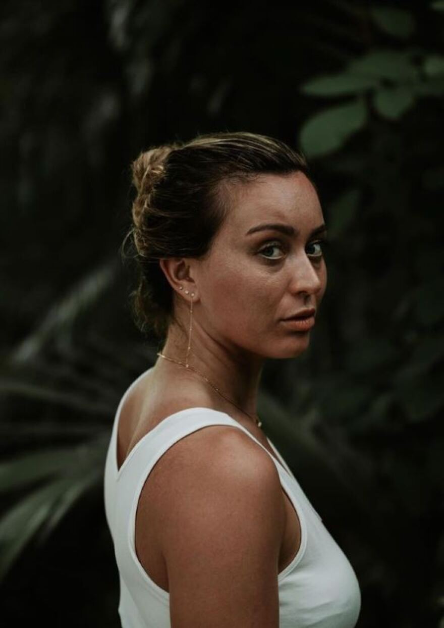 Στέφανος Τσιτσιπάς: Η Μπαντόσα πόζαρε στο φακό του συντρόφου της στις Μαλδίβες - Δείτε φωτογραφίες 