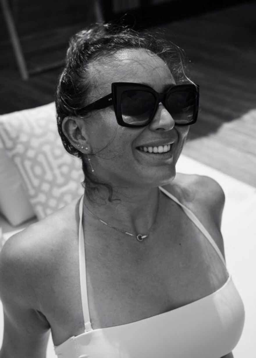 Στέφανος Τσιτσιπάς: Η Μπαντόσα πόζαρε στο φακό του συντρόφου της στις Μαλδίβες - Δείτε φωτογραφίες 