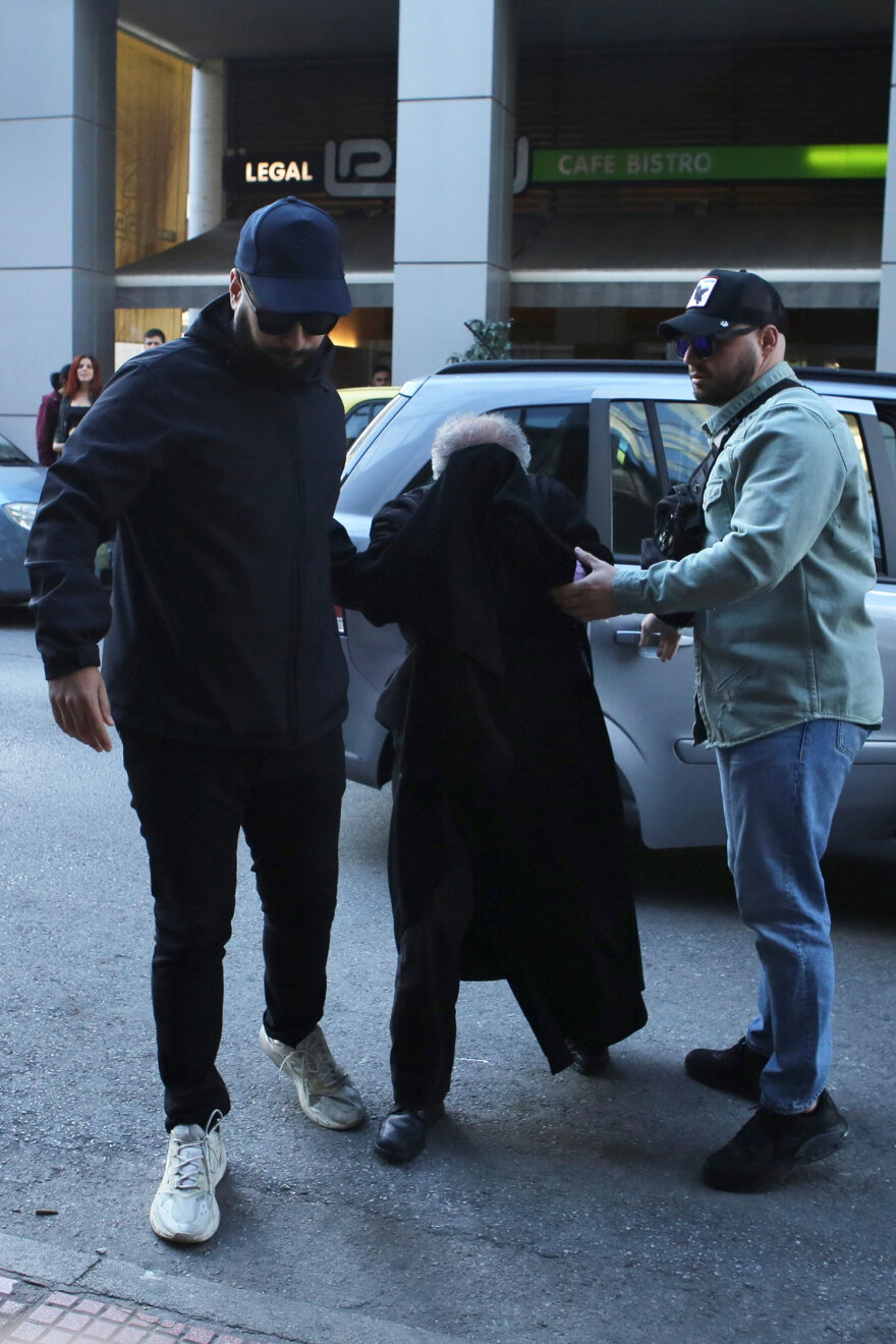 Σαλαμίνα: Απολογείται ο παλαιοημερολογίτης ιερέας για την ασέλγεια στο 12χρονο