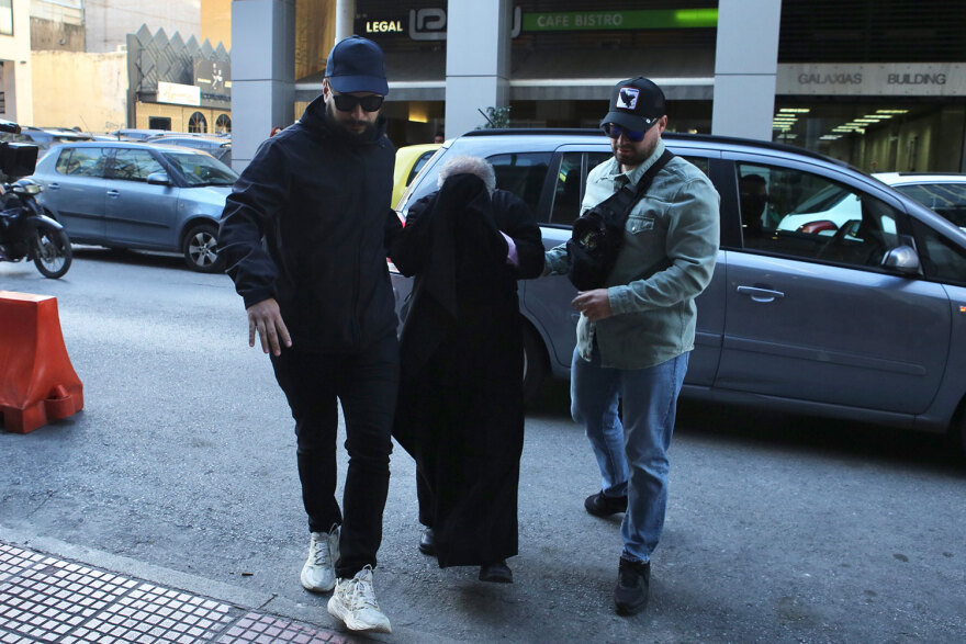 Σαλαμίνα: Απολογείται ο παλαιοημερολογίτης ιερέας για την ασέλγεια στο 12χρονο