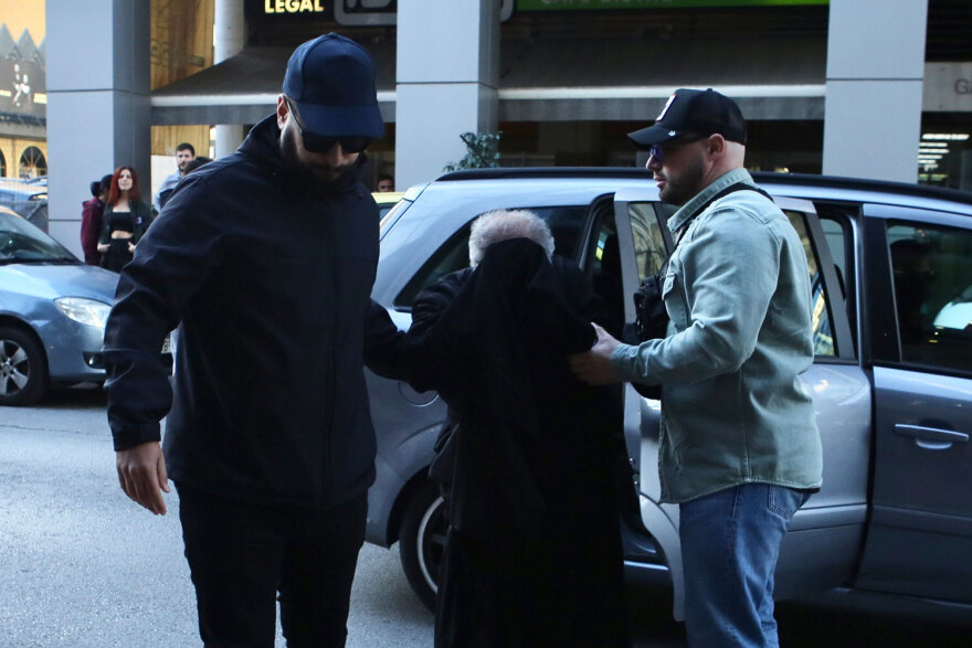 Σαλαμίνα: Απολογείται ο παλαιοημερολογίτης ιερέας για την ασέλγεια στο 12χρονο