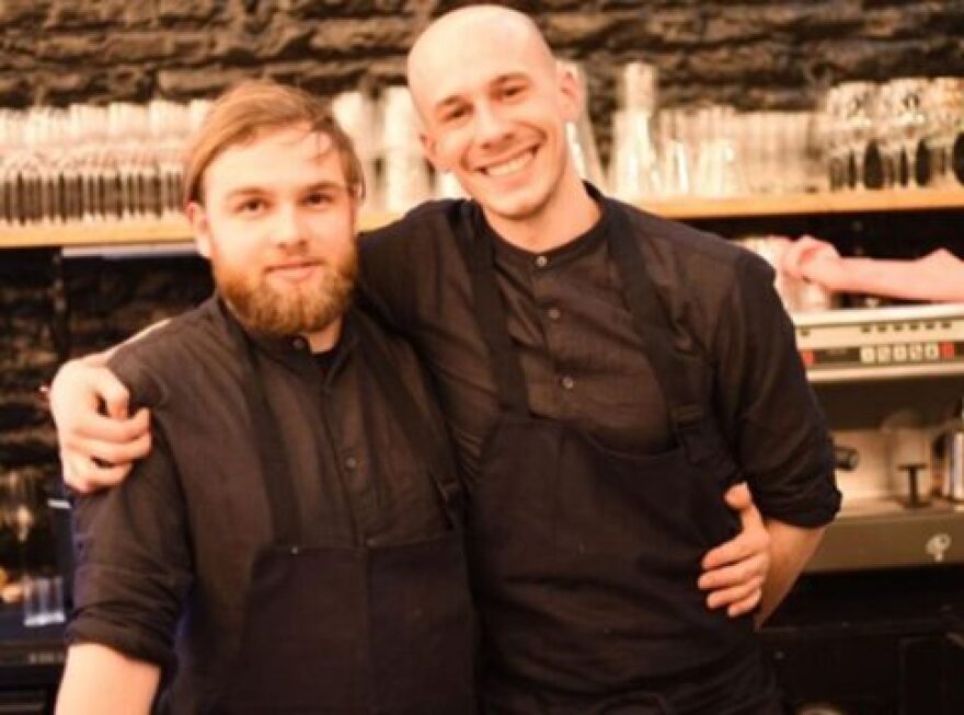 Ο Έλληνας Γιώργος Αθανασόπουλος ένας από τους καλύτερους σεφ της χρονιάς σε Βέλγιο και Λουξεμβούργο