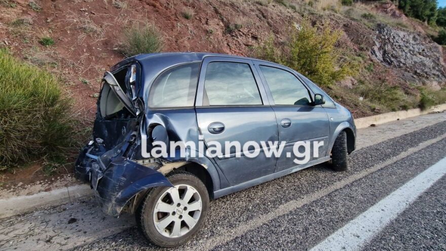 Φθιώτιδα: Τροχαίο στις στροφές του Δομοκού - Λεωφορείο συγκρούστηκε με προπορευμένο ΙΧ, μία τραυματίας