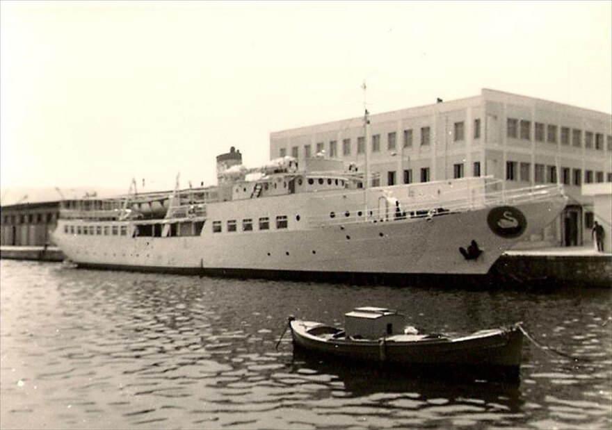 «Κύκνος»: Το καράβι θρύλος των Σποράδων που ναυπηγήθηκε στις ΗΠΑ του ΄30 και «υπηρέτησε» στον Β' ΠΠ