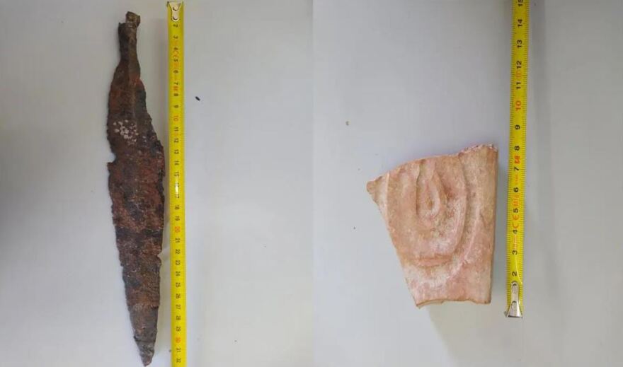 Έκρυβαν στο σπίτι τους αρχαιότητες και ναρκωτικά