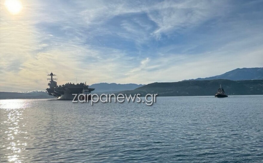 Έδεσε στην Σούδα το αεροπλανοφόρο των ΗΠΑ «Gerald Ford» – Δείτε φωτογραφίες