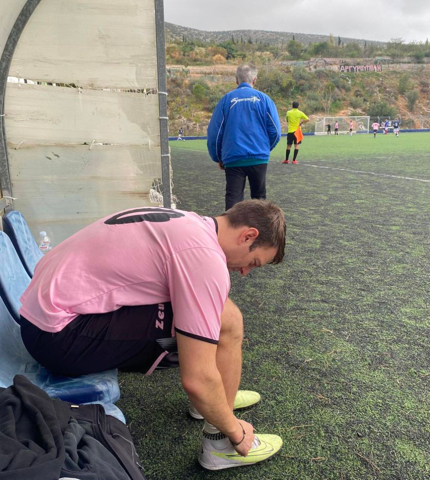 Στέφανος Κασσελάκης: Έπαιξε με την Αυγή στο πρωτάθλημα Τύπου - Αποχώρησε τραυματίας στο 30ό λεπτό