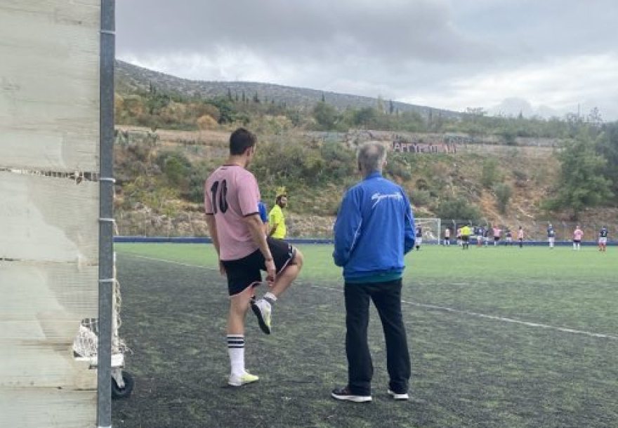 Στέφανος Κασσελάκης: Έπαιξε με την Αυγή στο πρωτάθλημα Τύπου - Αποχώρησε τραυματίας στο 30ό λεπτό