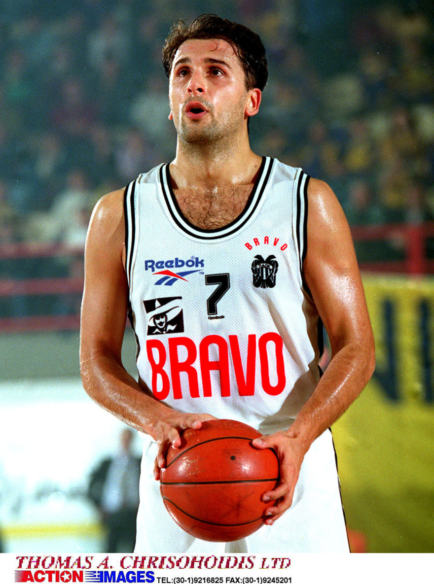 Μπάνε Πρέλεβιτς: Ο «εκτελεστής» που σούταρε υπέροχα - Η αυτοβιογραφία του