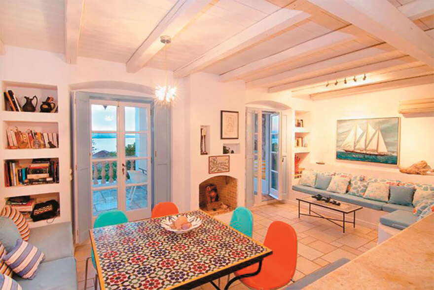 Στα δικαστήρια ο εμφύλιος: Mαλλιά-κουβάρια μάνα και κόρη στην οικογένεια Μολοκότου