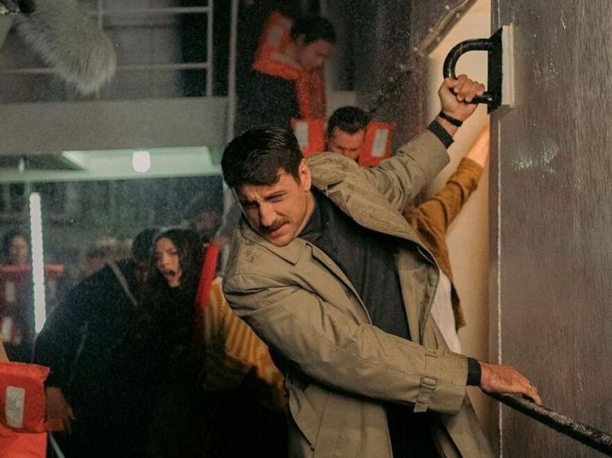 Γιώργος Χρυσοστόμου: Μου έχει συμβεί να με χωρίσουν μέσω μηνύματος, είναι λίγο άδειασμα