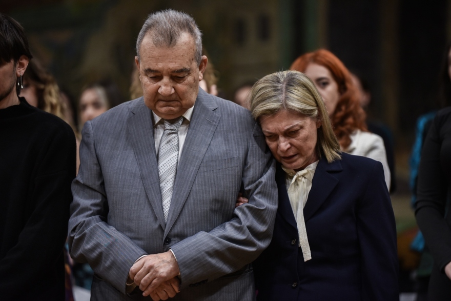 Τραγωδία στα Τέμπη: Συγκίνηση στο ΑΠΘ - Έδωσαν τιμητικά το πτυχίο της Αρχιτεκτονικής στις αδικοχαμένες φοιτήτριες (φωτογραφίες)