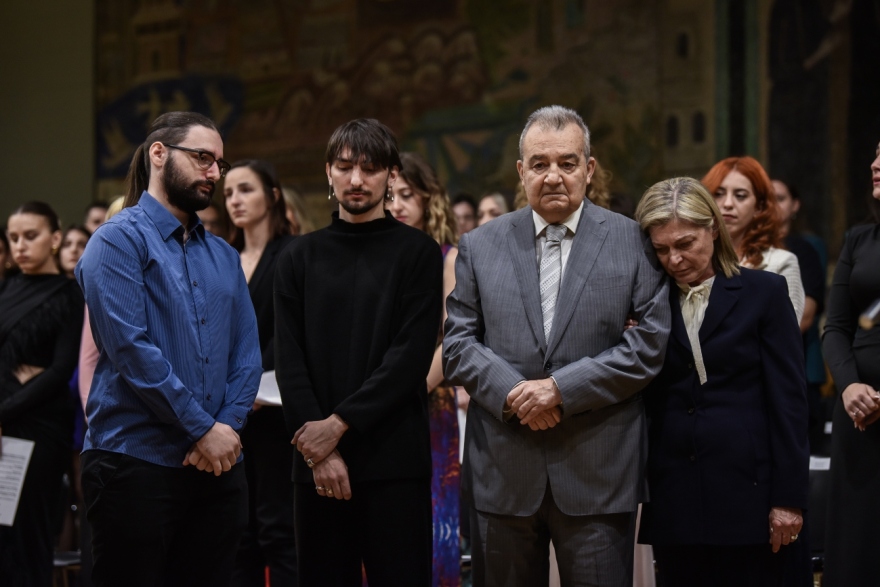 Τραγωδία στα Τέμπη: Συγκίνηση στο ΑΠΘ - Έδωσαν τιμητικά το πτυχίο της Αρχιτεκτονικής στις αδικοχαμένες φοιτήτριες (φωτογραφίες)