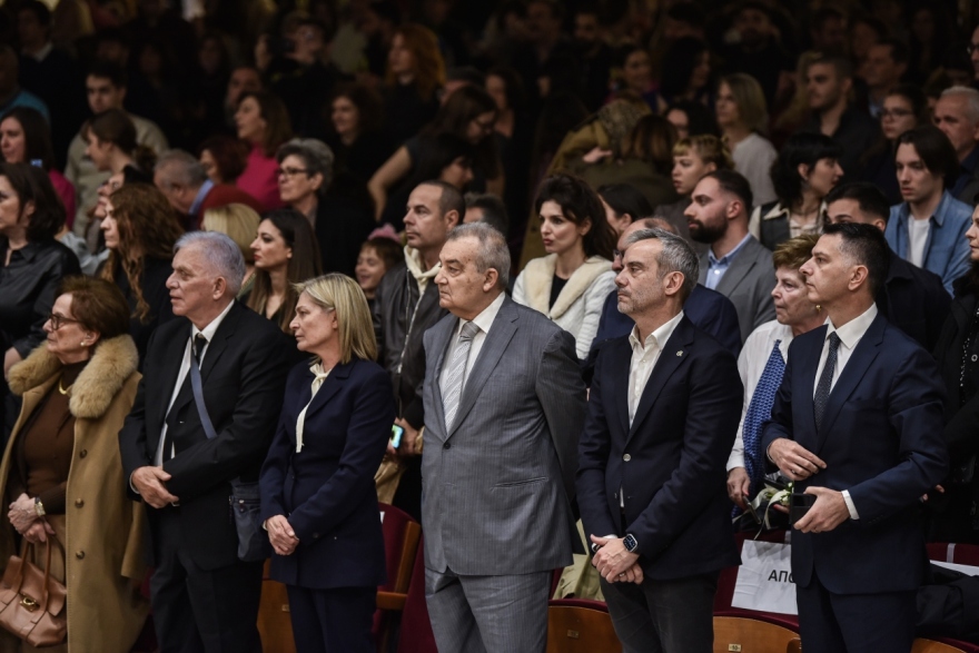 Τραγωδία στα Τέμπη: Συγκίνηση στο ΑΠΘ - Έδωσαν τιμητικά το πτυχίο της Αρχιτεκτονικής στις αδικοχαμένες φοιτήτριες (φωτογραφίες)