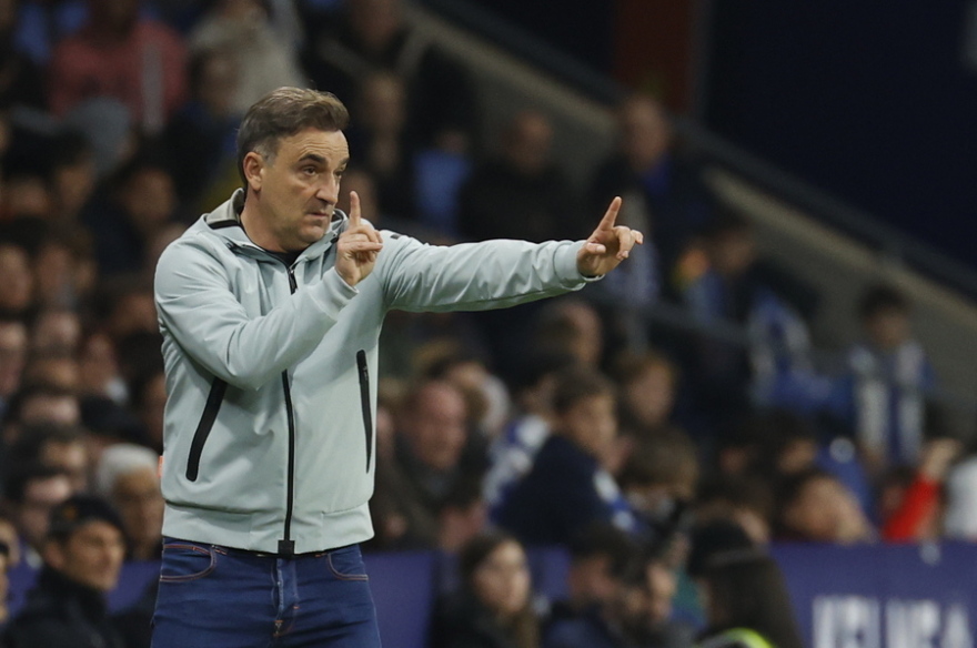 Ολυμπιακός: Καταλήγουν στον έμπειρο Κάρλος Καρβαλιάλ οι Πειραιώτες 