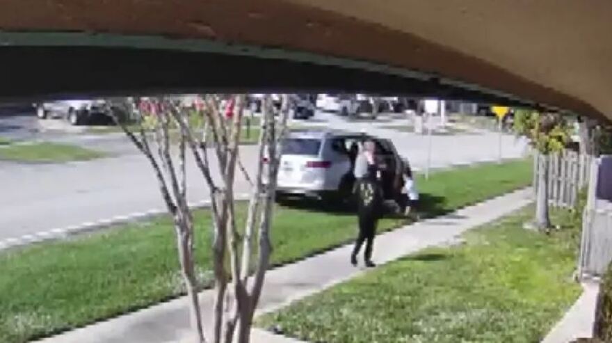 Φλόριντα: 47χρονη μητέρα ξυλοκόπησε άγρια τον 6χρονο γιο της για να του δώσει μάθημα επειδή έβγαλε τη ζώνη στο κάθισμά του