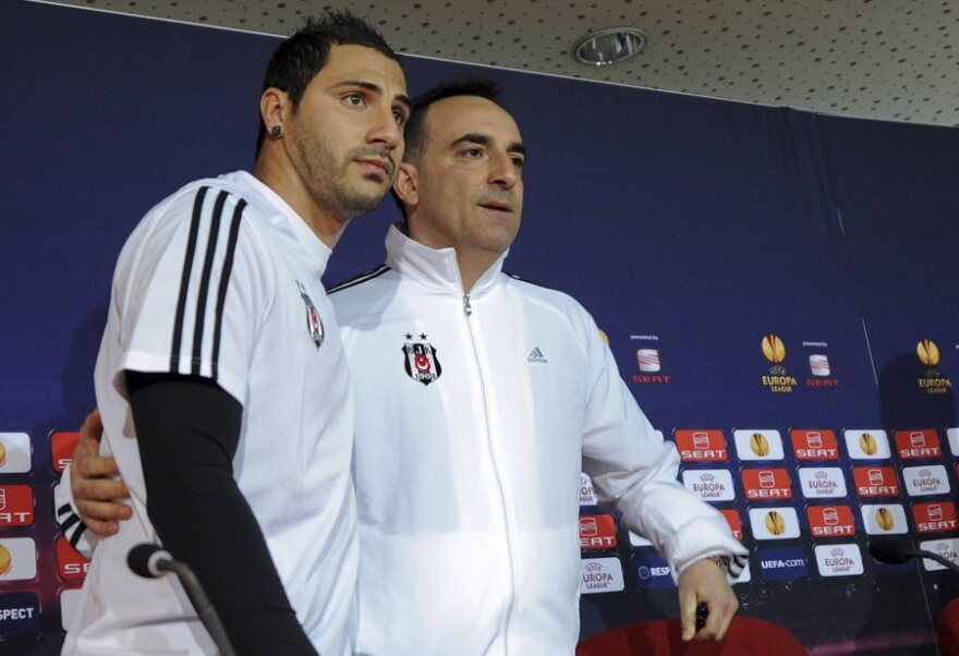 Ολυμπιακός: Καταλήγουν στον έμπειρο Κάρλος Καρβαλιάλ οι Πειραιώτες 