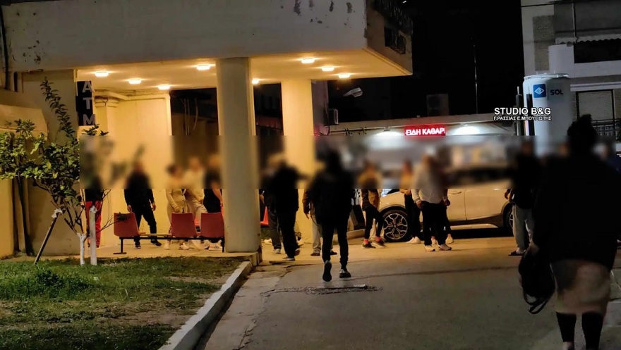 Πυροβολισμοί έξω από το νοσοκομείο Ναυπλίου - Αναστάτωση μετά από αιματηρή συμπλοκή Ρομά