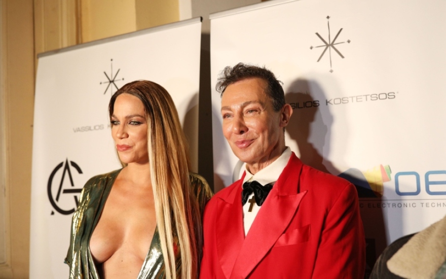 Στικούδη: Με βαθύ ντεκολτέ λίγο πριν γεννήσει - Ο άντρας μου, όταν με είδε είπε «καλή διασκέδαση κουκλάρα μου»