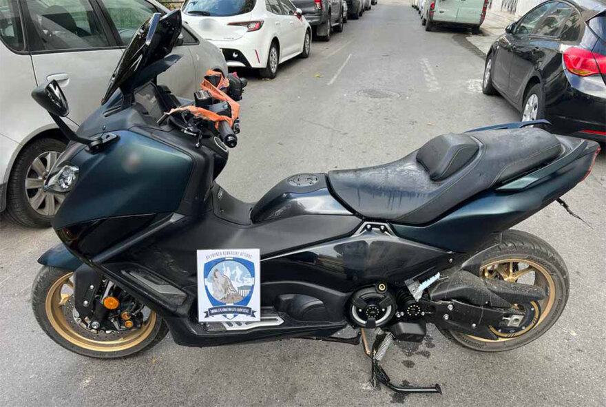 «Άδειαζαν» τα ΑΤΜ και «ξέπλεναν» τα χρήματα σε μουσικά βίντεο κλιπ - Συνελήφθη τράπερ