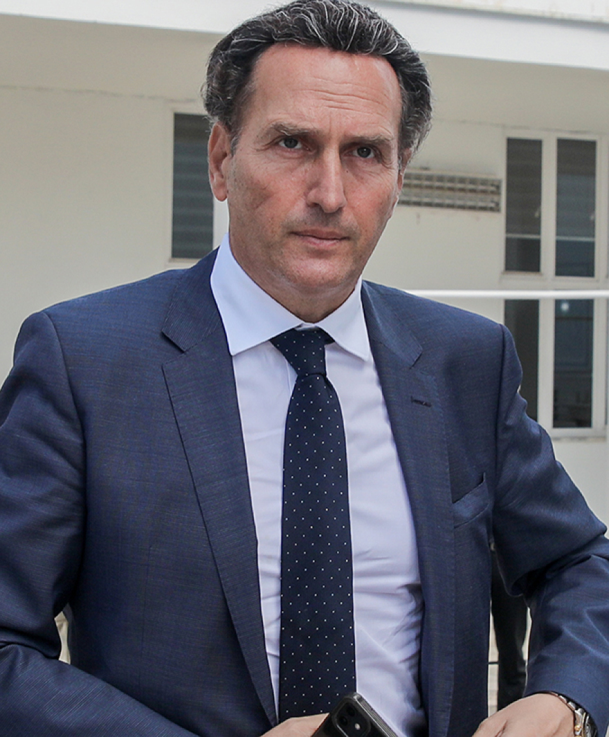 Στα δικαστήρια ο εμφύλιος: Mαλλιά-κουβάρια μάνα και κόρη στην οικογένεια Μολοκότου