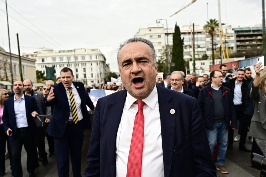 Συλλαλητήριο των ελεύθερων επαγγελματιών ενάντια στο φορολογικό νομοσχέδιο - Δείτε φωτογραφίες