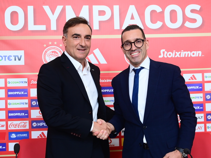 Παρουσιάστηκε ο Καρβαλιάλ από τον Ολυμπιακό: «Είμαστε εδώ για να κερδίσουμε, οι αλλαγές πρέπει να γίνουν χθες»