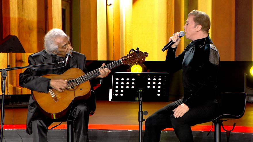 Σπίτι με το MEGA: Υποδέχεται τον Γιώργο Κατσαρό και τον Κώστα Χατζή