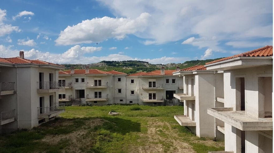 Γρεβενά: Υπεγράφη η σύμβαση για 80 εργατικές κατοικίες, παρουσία Γεωργιάδη - Δείτε φωτογραφίες