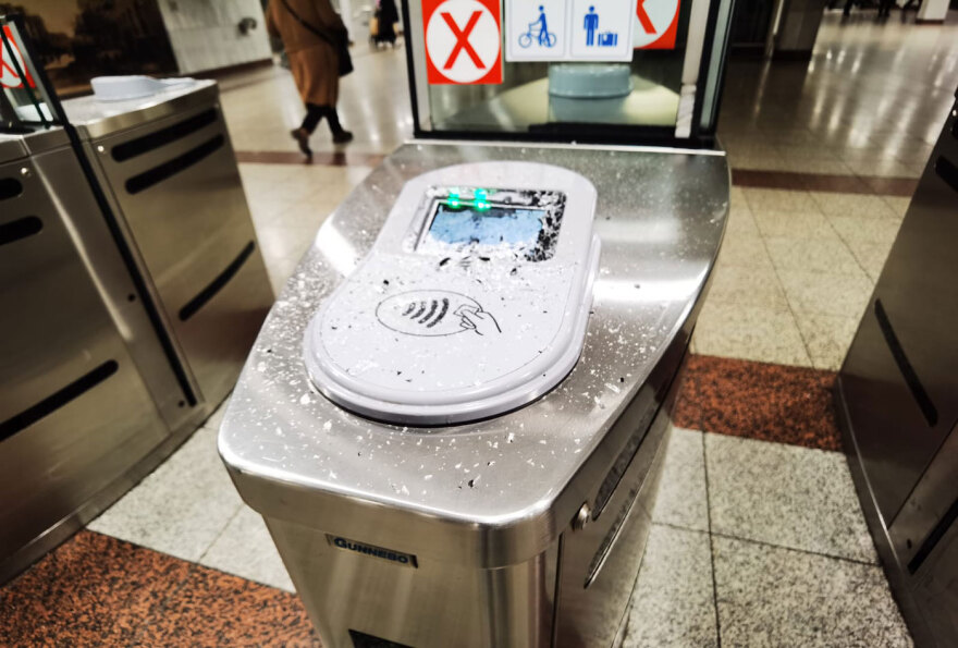 Επέτειος Γρηγορόπουλου: Καταστροφές από αναρχικούς στο μετρό της Ομόνοιας μετά την πορεία - Δείτε φωτογραφίες