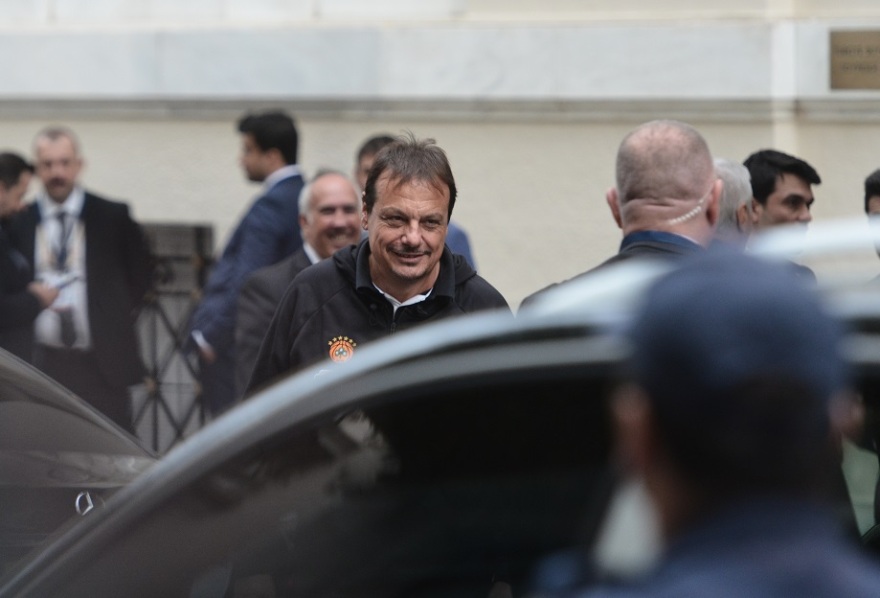 Με τον Αταμάν τα είπε ο Ερντογάν στην τουρκική πρεσβεία - «Να οργανώσουμε φιλικό με Μητσοτάκη όταν έρθει στην Άγκυρα»