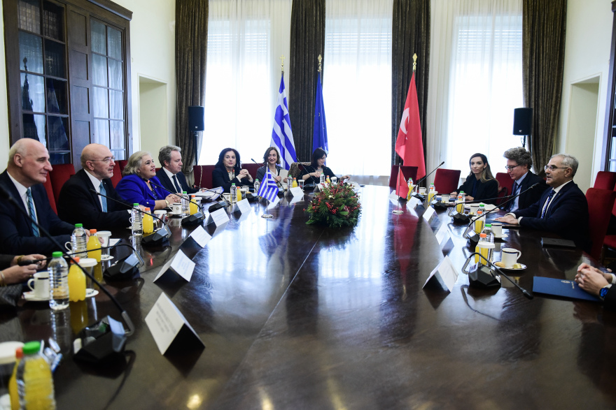 Επίσκεψη Ερντογάν στην Αθήνα: Φραγκογιάννης και Παπαδοπούλου συναντήθηκαν με τον Τούρκο υφυπουργό Εξωτερικών