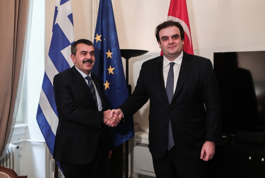 Πιερρακάκης: Συναντήθηκε με τον Τούρκο υπουργό Παιδείας Γιουσούφ Τεκίν - Δείτε φωτογραφίες