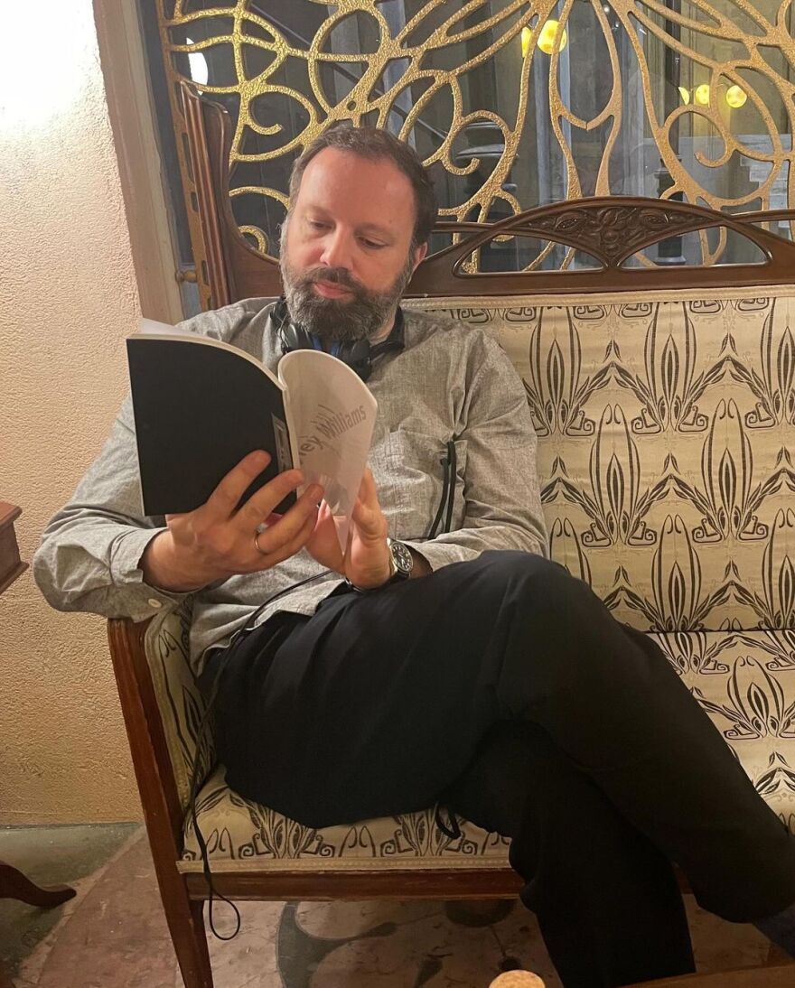 Μαρκ Ράφαλο: Αποθεώνει τον Γιώργο Λάνθιμο για το «Poor Things» - Τον ευχαριστώ, γράφει