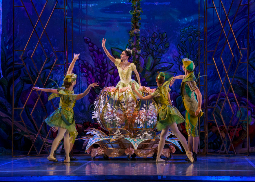 Χριστούγεννα στο Μέγαρο με την «Τοσοδούλα»