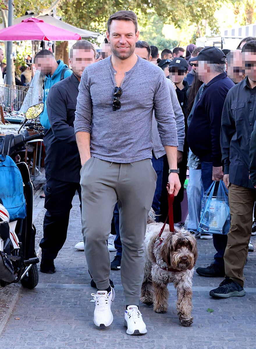 ΣΥΡΙΖΑ: Παραλίγο να απολυθεί δημοσιογράφος στο «Κόκκινο» μετά από ανάρτησή της για τον Κασσελάκη και τον σκύλο του