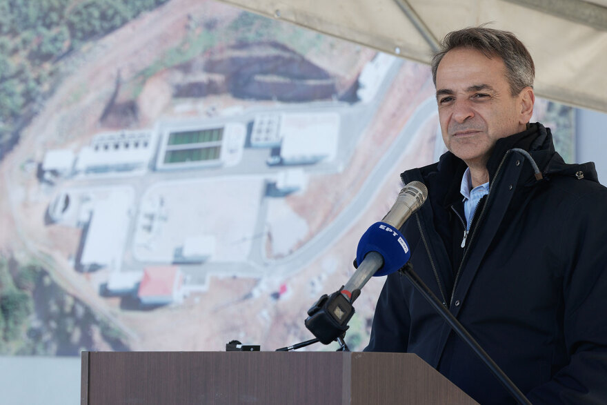 Μητσοτάκης: Επισκέφτηκε την πολύπαθη Μεταμόρφωση - Προς υλοποίηση η μετεγκατάσταση του οικισμού